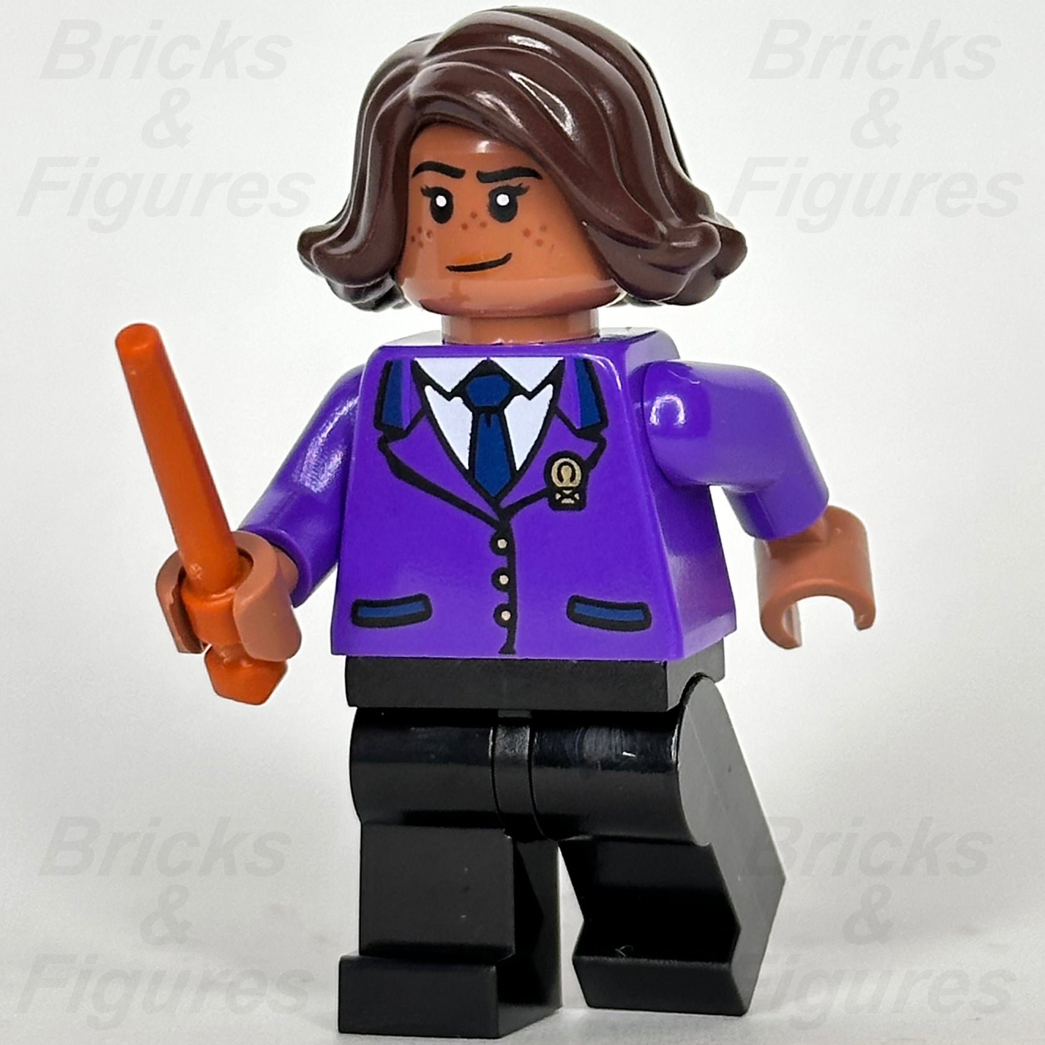 LEGO Harry Potter Owl Post Worker Minifigure Half-Blood Prince Witch 76422 hp431