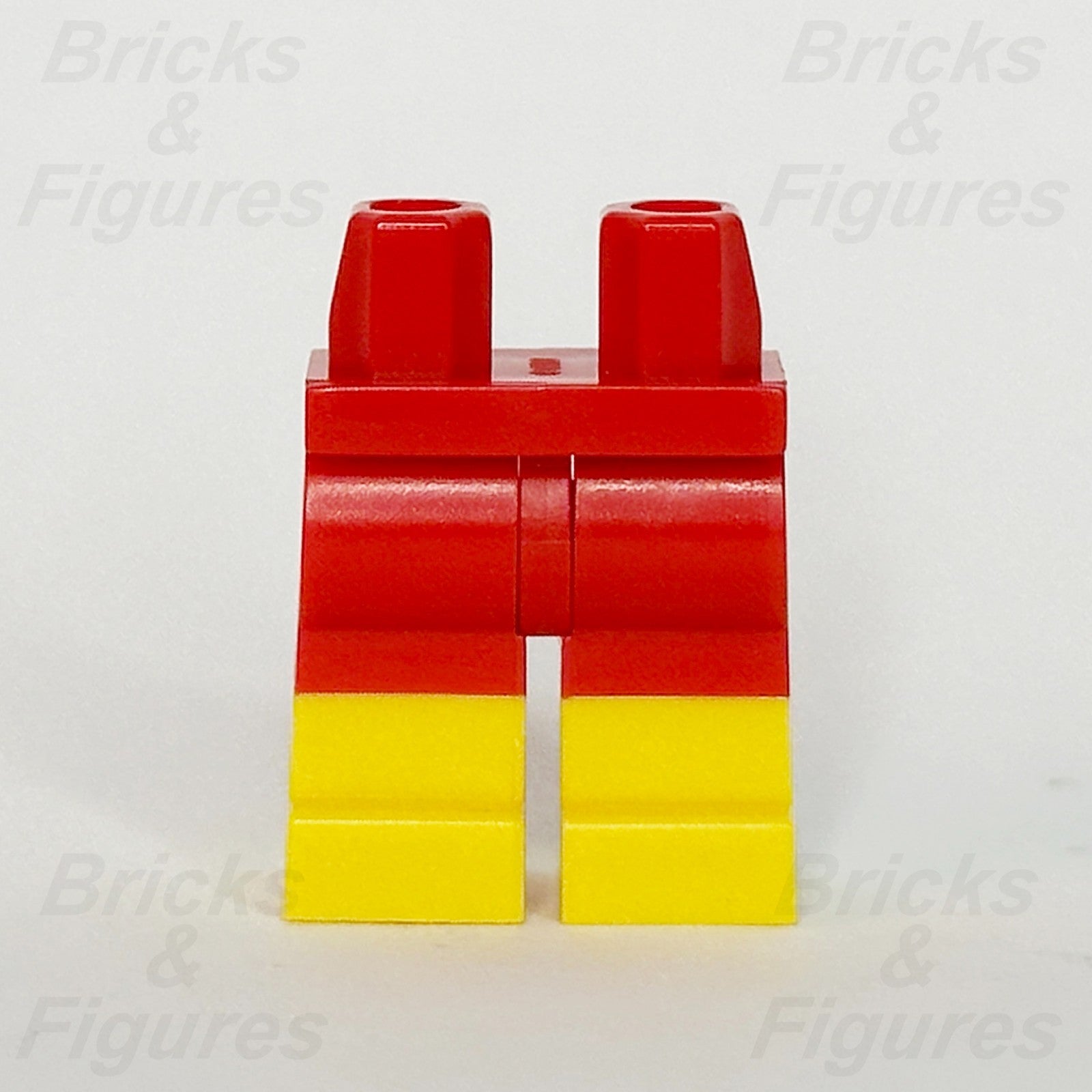 LEGO Red Minifigure Legs Part Moulded Lower Yellow Boots 21019 970c00pb05751