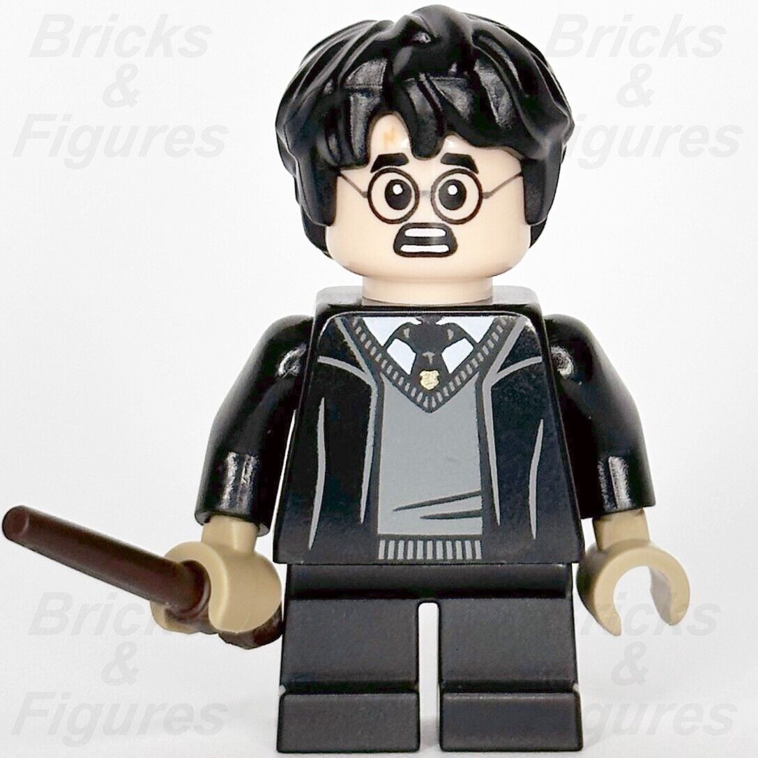 LEGO Harry Potter Minifigure with Black Robe & Grey Sweater Wizard 76399 New - Bricks & Figures